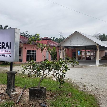 Sri Peserai Homestay Batu Pahat Luaran gambar